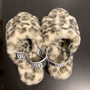 UGG Fluff Yeah Like New Slippers Slides Size 7 Women's Snow Leopard